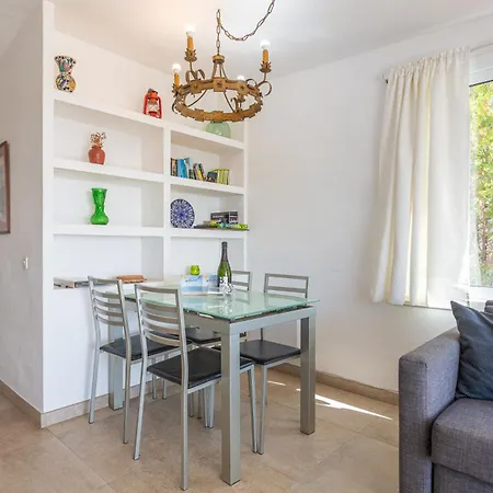 Casa Yves * توسا ذي مار